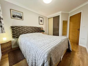 Photo 7- click for photo gallery